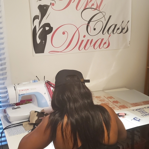 Meet your Posher, First - Picture 4 of 4